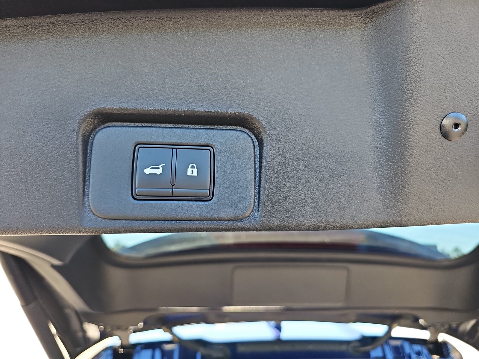 Used 2026 Nissan Rogue SV FWD image 30