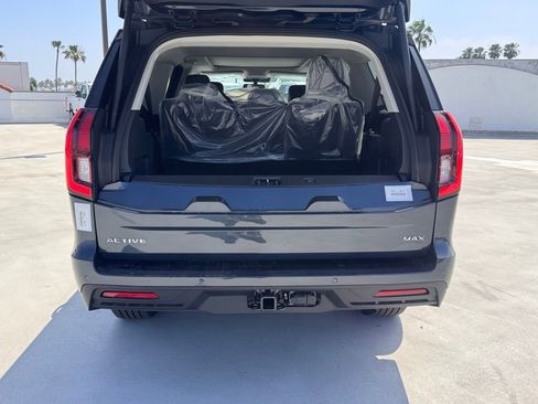 New 2026 Ford Expedition Max Active image 13