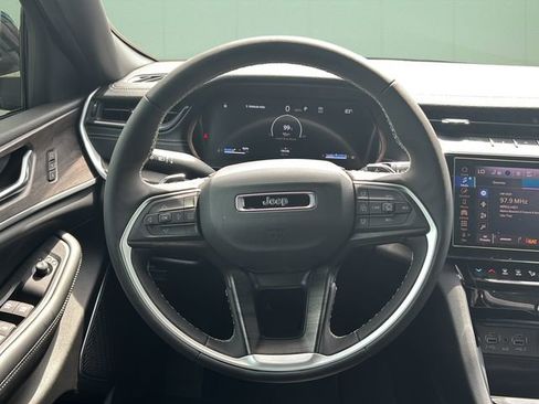 New 2026 Jeep Grand Cherokee L Limited w/ Limited Altitude Package image 15