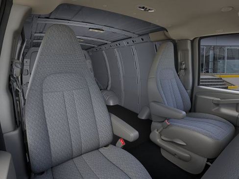 New 2026 Chevrolet Express 3500 RWD image 40