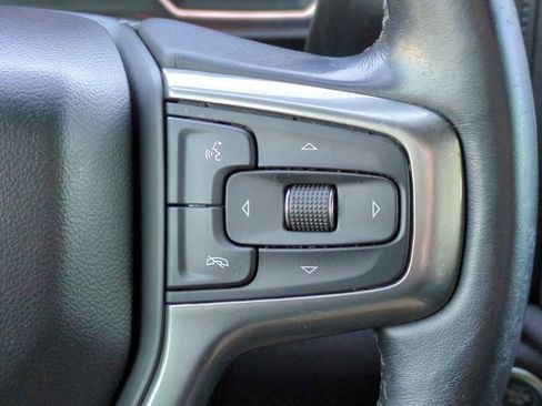 Used 2021 Chevrolet Silverado 1500 LT image 25