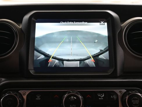 Used 2022 Jeep Wrangler Unlimited Sport AWD/4WD image 30
