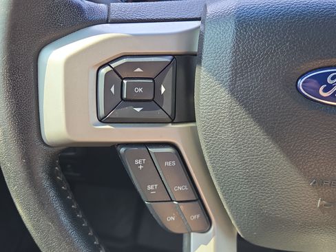 Used 2018 Ford F150 Lariat AWD/4WD image 19