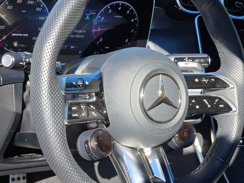 Used 2025 Mercedes-Benz GLC 43 AMG 4MATIC image 25