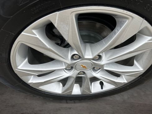 Used 2021 Chevrolet TrailBlazer LS FWD image 16