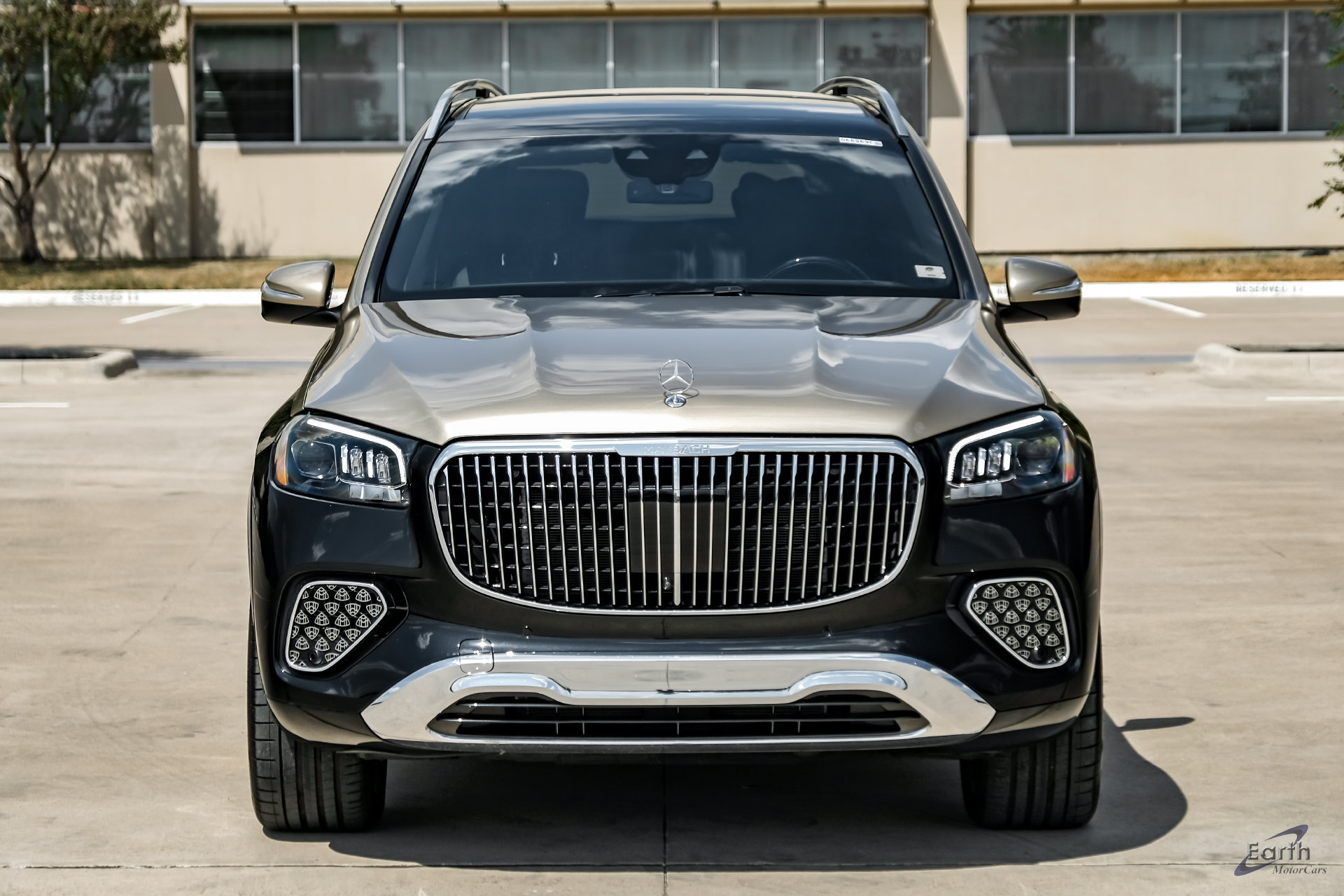 Used 2024 Mercedes-Benz Maybach GLS 600 4MATIC image 31