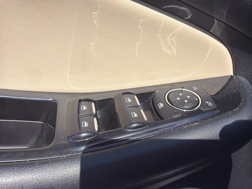 Used 2020 Ford Edge SEL w/ Convenience Package FWD image 5