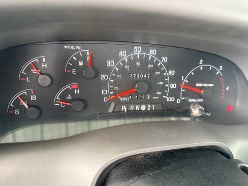 Used 2000 Ford F350 XLT image 11