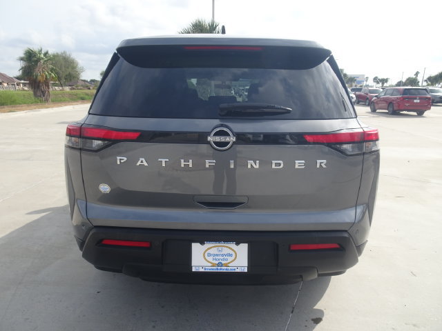 Used 2024 Nissan Pathfinder S FWD image 5