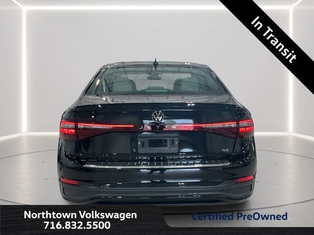 Used 2026 Volkswagen Jetta SE FWD image 4