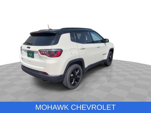 Used 2019 Jeep Compass Latitude AWD/4WD image 9