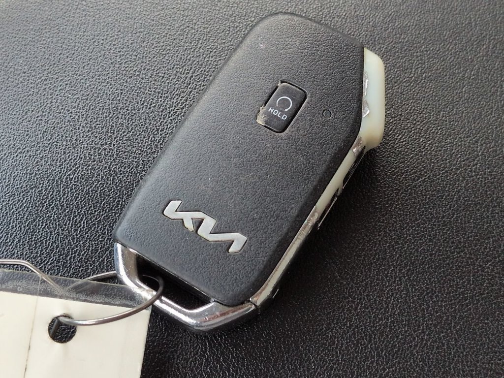 Used 2023 Kia Seltos SX w/ SX Sunroof Package AWD/4WD image 29