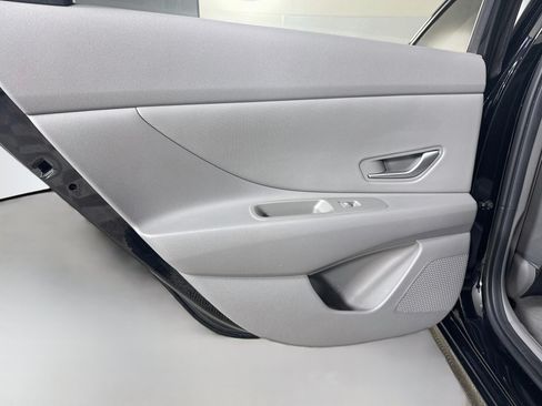 Used 2023 Hyundai Elantra SEL w/ Convenience Package FWD image 26