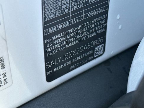 Certified 2025 Land Rover Range Rover Velar S AWD/4WD image 21