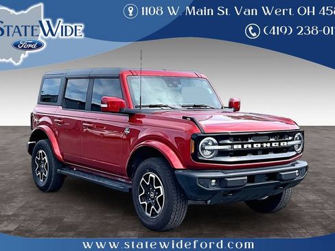 Used 2024 Ford Bronco Outer Banks AWD/4WD image 1