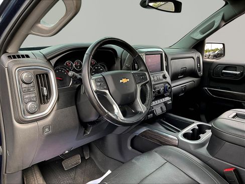 Used 2020 Chevrolet Silverado 1500 LTZ w/ LTZ Premium Package AWD/4WD image 19