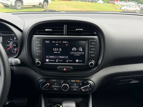 Used 2022 Kia Soul LX w/ Technology Package FWD image 25