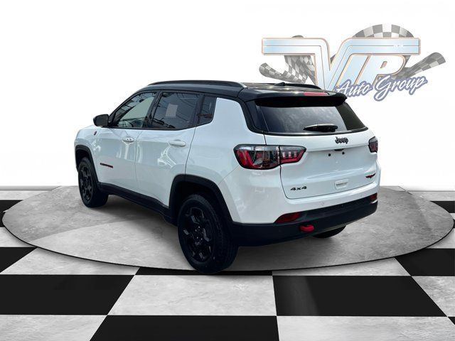 Used 2024 Jeep Compass Trailhawk AWD/4WD image 4