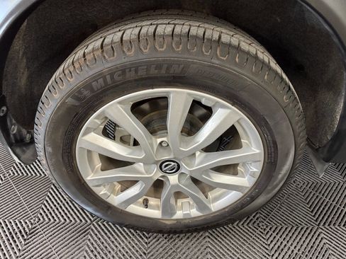 Used 2021 Nissan Rogue Sport SV image 16