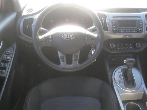 Used 2015 Kia Sportage LX image 12