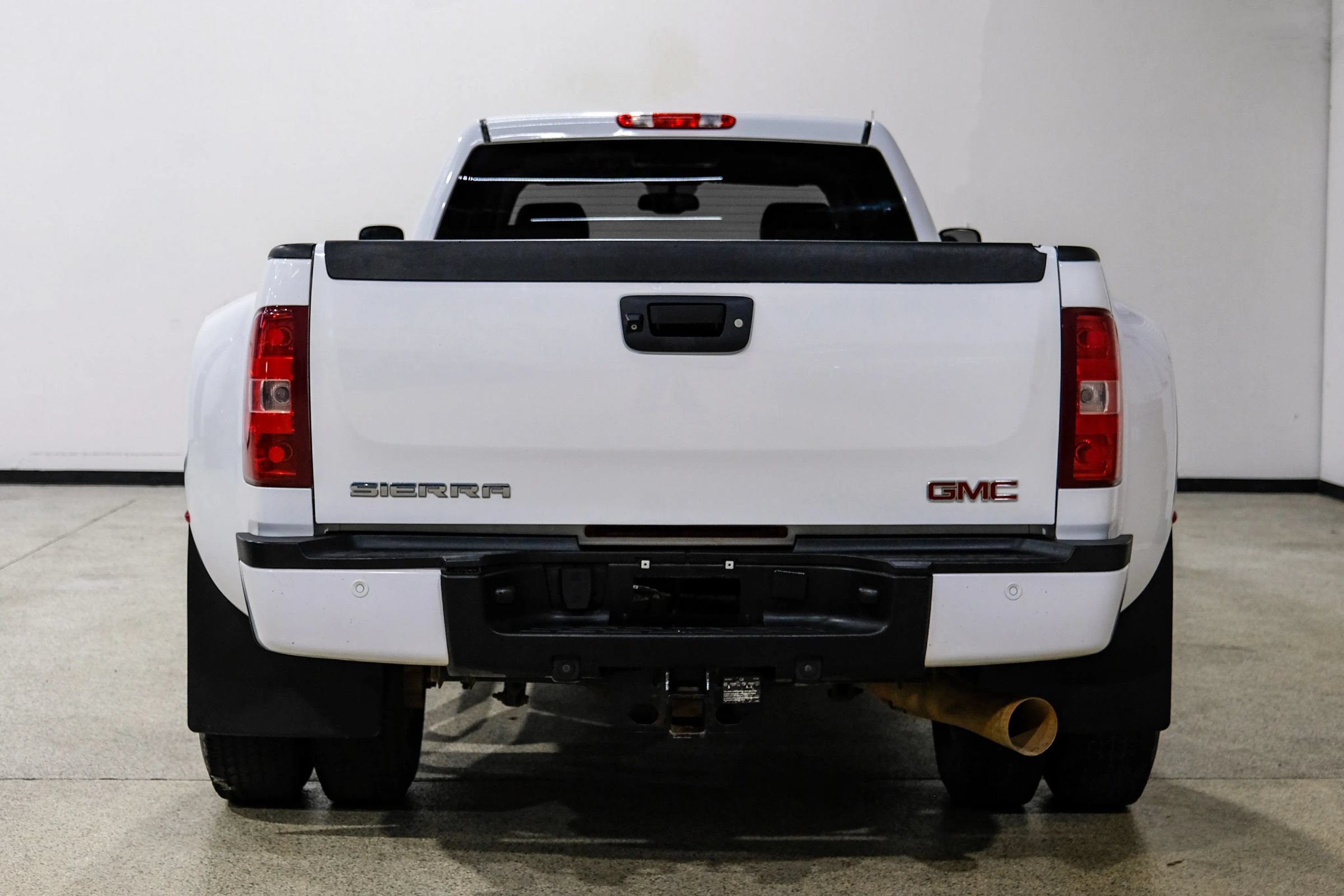 Used 2012 GMC Sierra 3500 Denali AWD/4WD image 7