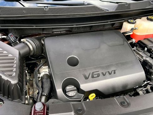 Used 2023 Chevrolet Traverse LT image 31