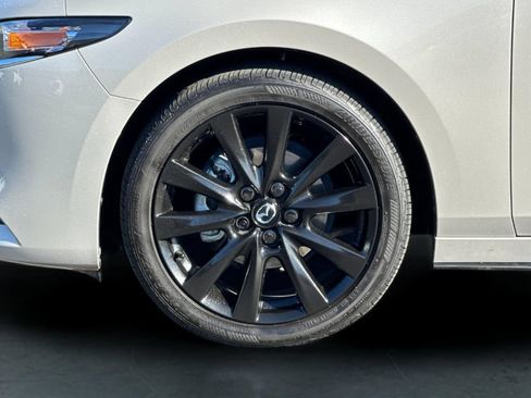 Certified 2025 MAZDA MAZDA3 s FWD image 33