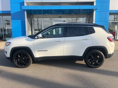 Used 2021 Jeep Compass Limited w/ Sun and Sound Group image 3