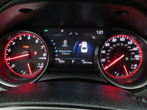 Used 2024 Toyota Camry XSE FWD image 11