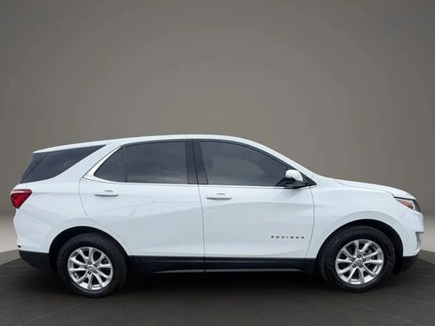 Used 2019 Chevrolet Equinox LT w/ Driver Convenience Package FWD image 4