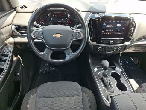 Used 2021 Chevrolet Traverse LT AWD/4WD image 13