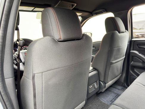 Used 2026 Nissan Frontier Pro-X w/ Pro-X Convenience Package RWD image 32