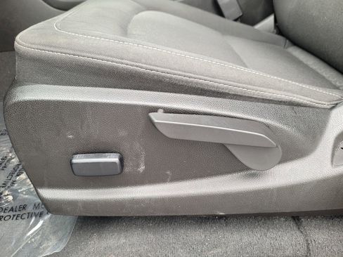 Used 2022 GMC Canyon Elevation w/ Trailering Package image 11