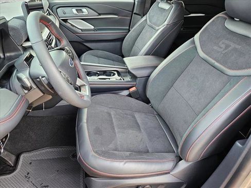 New 2026 Ford Explorer ST w/ Sun And Sound Package image 4