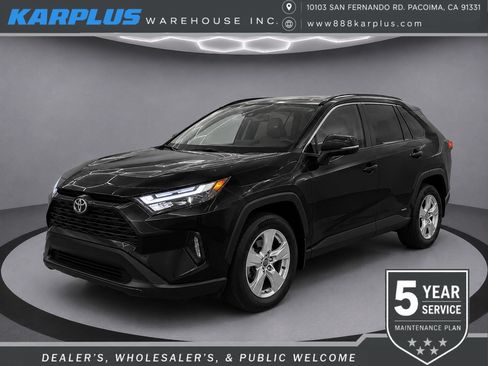 Used 2023 Toyota RAV4 LE AWD/4WD image 1