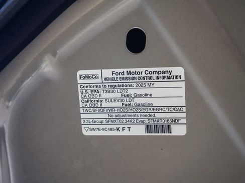 Used 2025 Ford Explorer Active RWD image 27