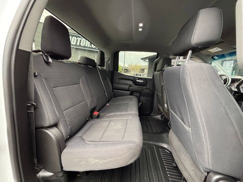 Used 2019 Chevrolet Silverado 1500 LT w/ Z71 Off-Road Package AWD/4WD image 23