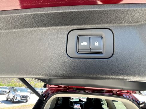 New 2025 INFINITI QX80 Luxe image 34