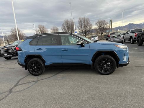 Used 2024 Toyota RAV4 XSE w/ Weather Package image 9