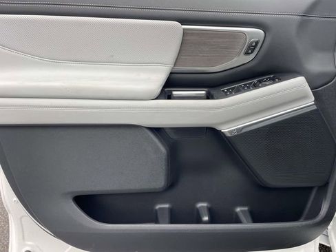 New 2025 Ford Expedition Platinum w/ Platinum Ultimate Package image 18