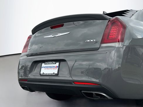 Used 2017 Chrysler 300 S AWD/4WD image 14