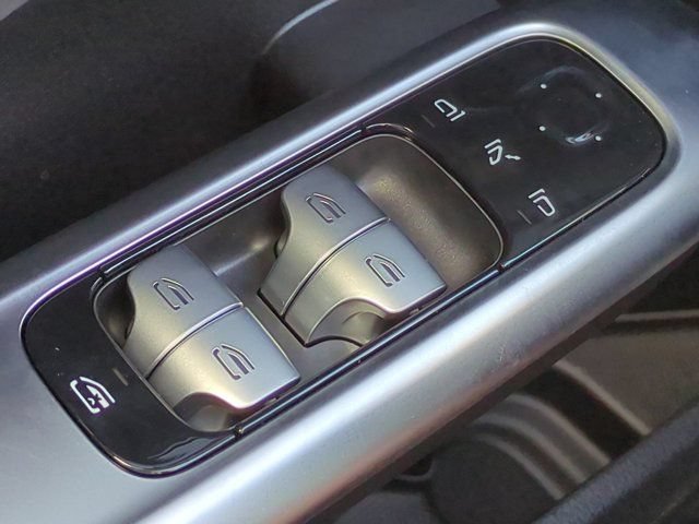 Used 2026 Mercedes-Benz C 300 Sedan image 23