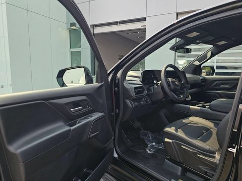 Used 2026 Chevrolet Silverado EV W/T AWD/4WD image 22