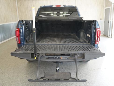 Used 2016 Ford F150 Platinum w/ Equipment Group 701A Luxury image 39