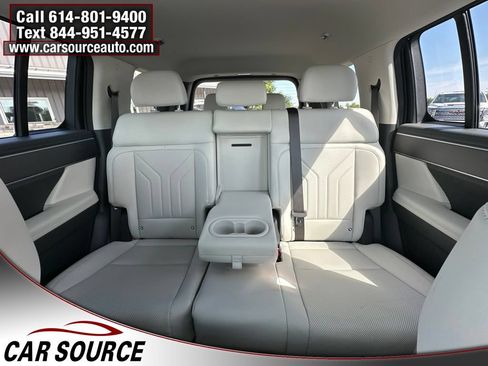 Used 2026 Hyundai Santa Fe SEL AWD/4WD image 19