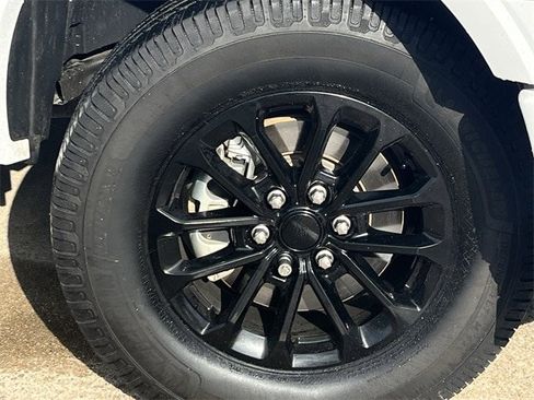 Used 2020 Ford F150 Lariat image 10