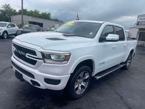 Used 2019 RAM 1500 Laramie AWD/4WD image 3