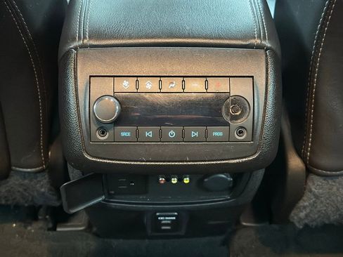 Used 2015 Chevrolet Traverse LT image 22