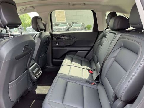 New 2026 Lincoln Nautilus Premier w/ Equipment Group 102A AWD/4WD image 9