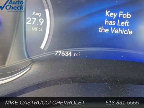 Used 2023 Chrysler Pacifica Touring-L FWD image 16